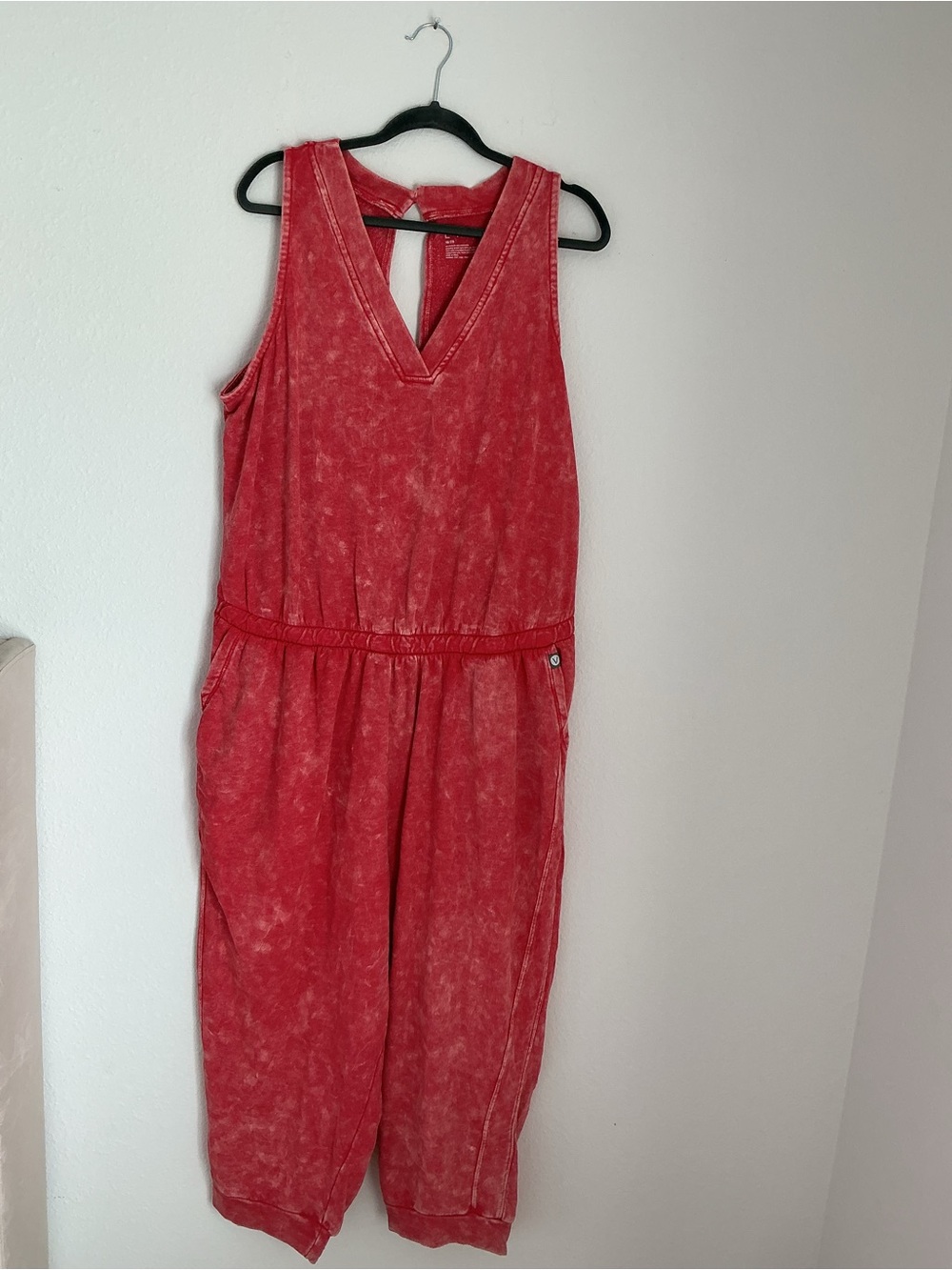 Washed Red Sleeveless V-Neck Jumpsuit with Elastic Waist